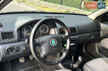 Лифтбек Skoda Octavia 2009 в 