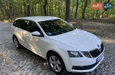 Универсал Skoda Octavia 2019 в Киеве