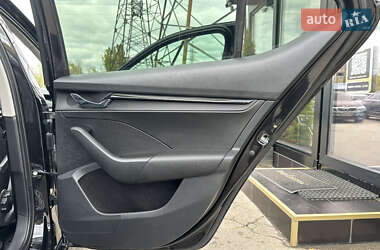 Ліфтбек Skoda Octavia 2023 в 