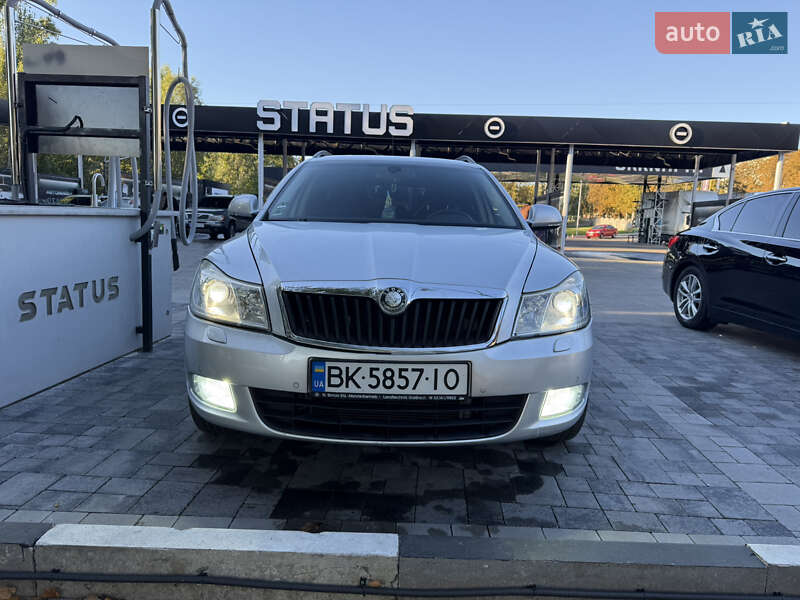 Универсал Skoda Octavia 2008 в Ровно