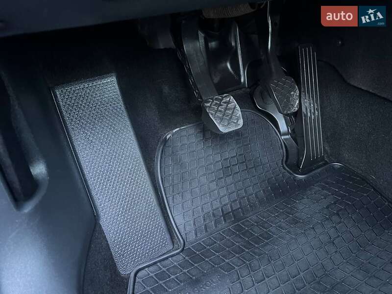 Універсал Skoda Octavia 2010 в Полтаві