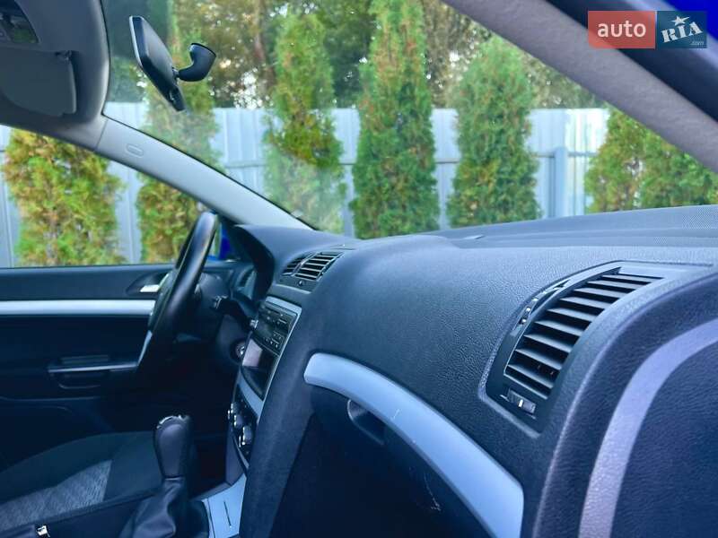Універсал Skoda Octavia 2010 в Полтаві