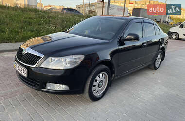 Ліфтбек Skoda Octavia 2010 в  фото 2 Ліфтбек Skoda Octavia 2010 в