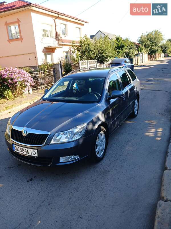 Универсал Skoda Octavia 2012 в Ровно