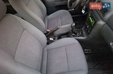 Лифтбек Skoda Octavia 2010 в 