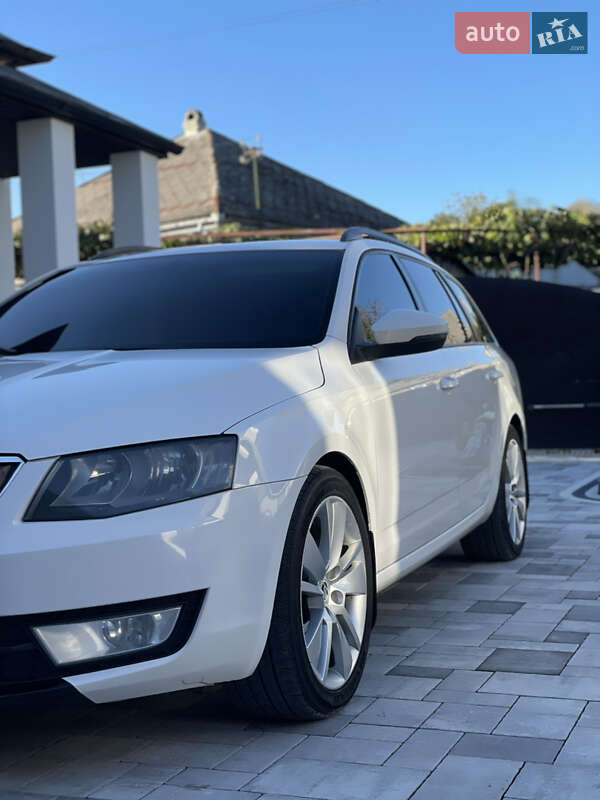 Универсал Skoda Octavia 2013 в Виноградове