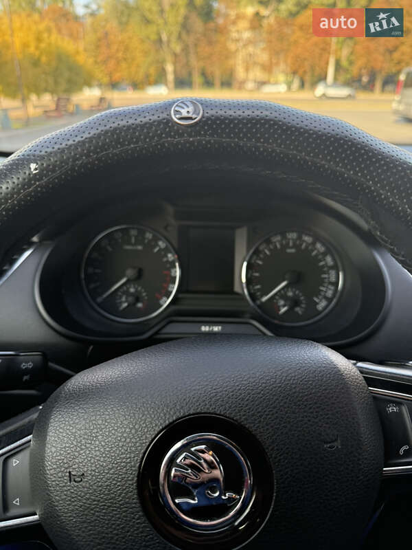 Лифтбек Skoda Octavia 2016 в Запорожье