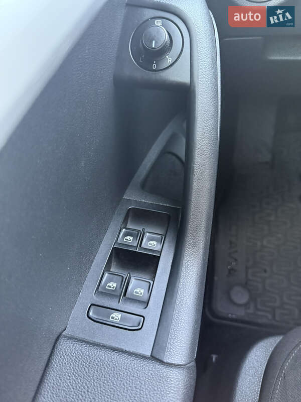 Лифтбек Skoda Octavia 2016 в Запорожье