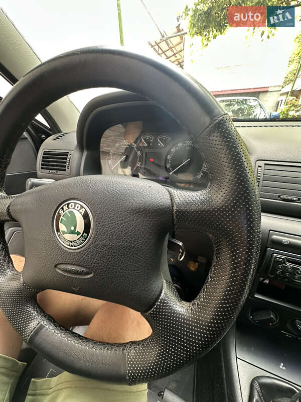 Лифтбек Skoda Octavia 2008 в Днепре