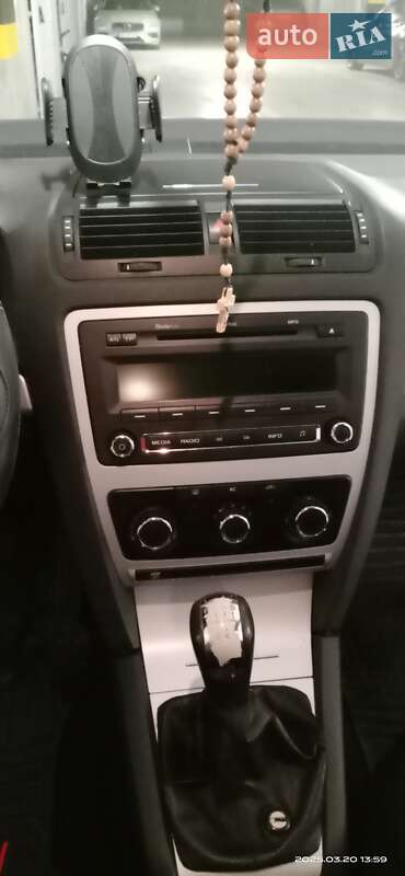 Лифтбек Skoda Octavia 2010 в Львове