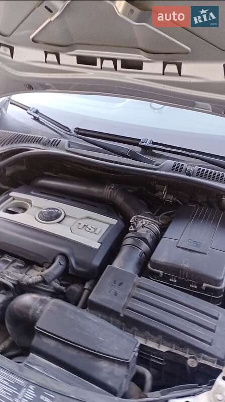 Лифтбек Skoda Octavia 2010 в Львове
