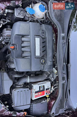 Лифтбек Skoda Octavia 2009 в 