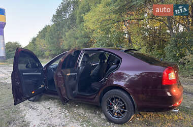 Лифтбек Skoda Octavia 2009 в 