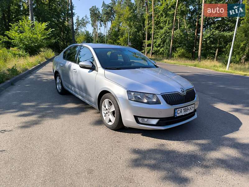 Лифтбек Skoda Octavia 2013 в Черкассах