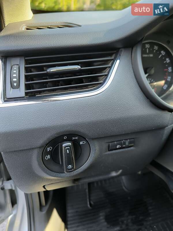 Лифтбек Skoda Octavia 2013 в Черкассах