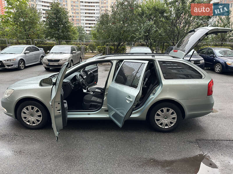 Универсал Skoda Octavia 2009 в Киеве