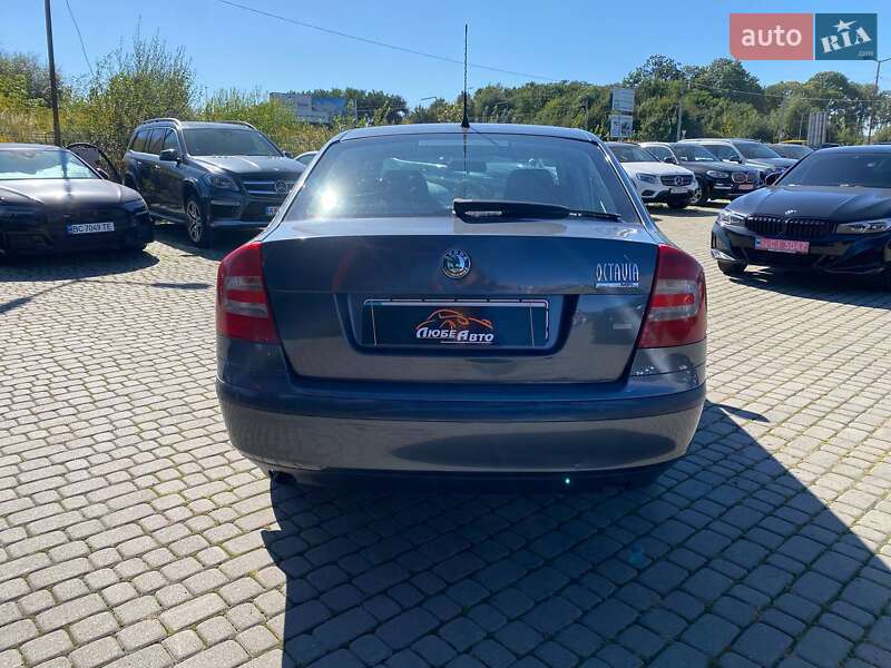 Лифтбек Skoda Octavia 2006 в Львове