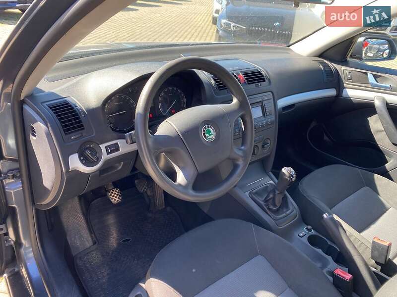 Лифтбек Skoda Octavia 2006 в Львове