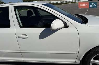 Лифтбек Skoda Octavia 2011 в 