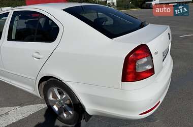 Лифтбек Skoda Octavia 2011 в 
