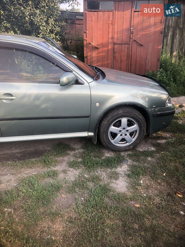 Ліфтбек Skoda Octavia 2001 в Чорнухах