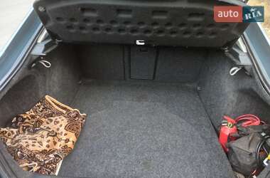 Ліфтбек Skoda Octavia 2004 в  фото 12 Ліфтбек Skoda Octavia 2004 в