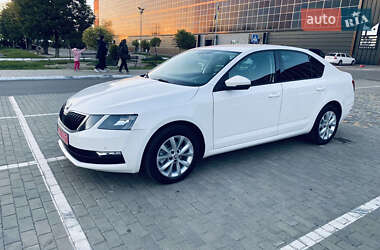 Ліфтбек Skoda Octavia 2018 в Луцьку