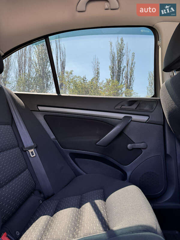 Лифтбек Skoda Octavia 2011 в Кривом Роге фото 11 Лифтбек Skoda Octavia 2011 в Кривом Роге