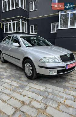 Ліфтбек Skoda Octavia 2006 в Охтирці