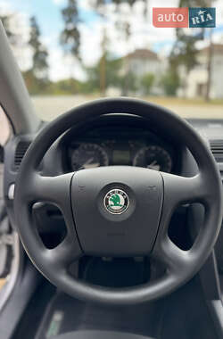 Лифтбек Skoda Octavia 2006 в 