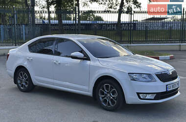 Лифтбек Skoda Octavia 2014 в 