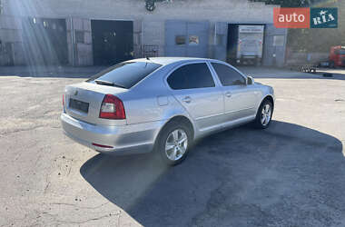 Лифтбек Skoda Octavia 2012 в 