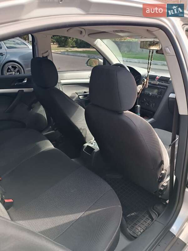 Лифтбек Skoda Octavia 2006 в Александрие