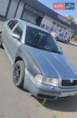 Лифтбек Skoda Octavia 2002 в 
