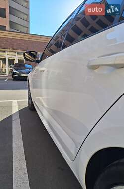 Универсал Skoda Octavia 2016 в 