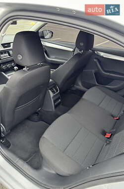 Лифтбек Skoda Octavia 2015 в 