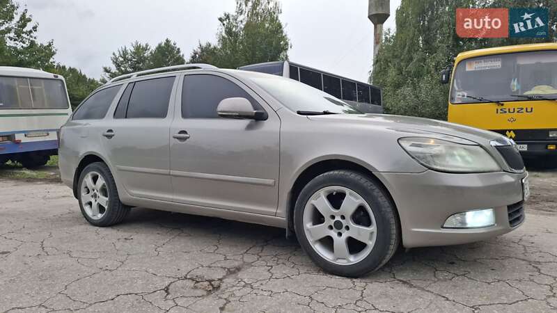 Универсал Skoda Octavia 2010 в Кременце