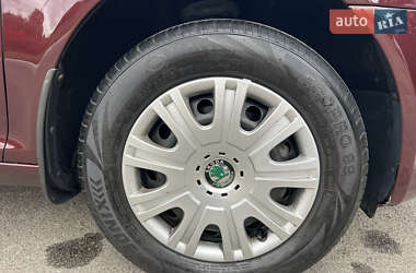 Лифтбек Skoda Octavia 2012 в 