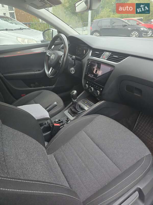 Универсал Skoda Octavia 2019 в Львове фото 12 Универсал Skoda Octavia 2019 в Львове