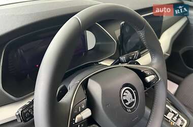Лифтбек Skoda Octavia 2024 в  фото 4 Лифтбек Skoda Octavia 2024 в