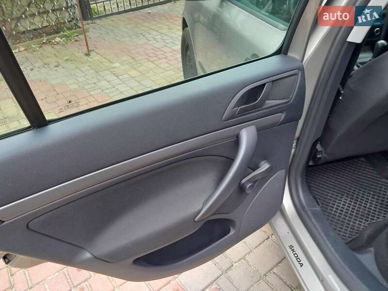 Лифтбек Skoda Octavia 2011 в Бродах фото 11 Лифтбек Skoda Octavia 2011 в Бродах