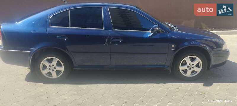 Ліфтбек Skoda Octavia 2004 в Одесі