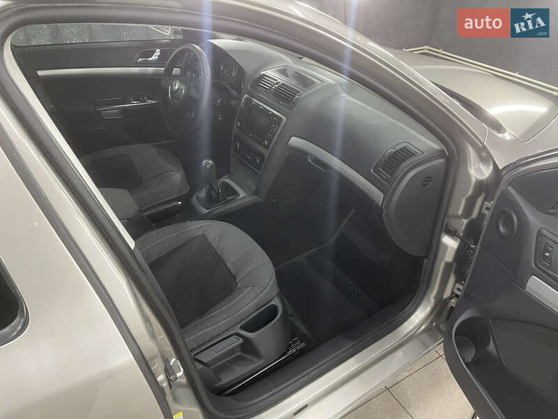Лифтбек Skoda Octavia 2009 в Николаеве фото 13 Лифтбек Skoda Octavia 2009 в Николаеве