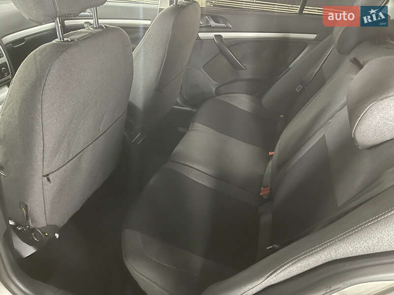 Лифтбек Skoda Octavia 2009 в Николаеве фото 16 Лифтбек Skoda Octavia 2009 в Николаеве