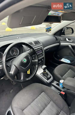 Универсал Skoda Octavia 2010 в 