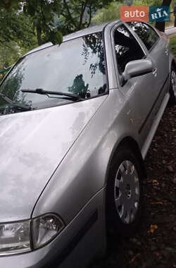 Ліфтбек Skoda Octavia 2002 в  фото 3 Ліфтбек Skoda Octavia 2002 в