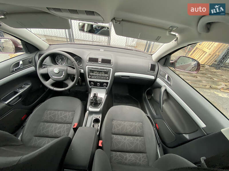 Ліфтбек Skoda Octavia 2012 в Києві фото 29 Ліфтбек Skoda Octavia 2012 в Києві