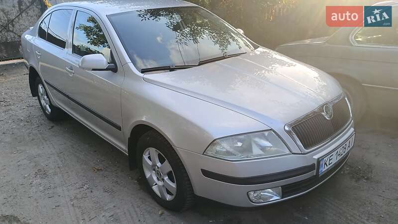 Лифтбек Skoda Octavia 2005 в Каменском