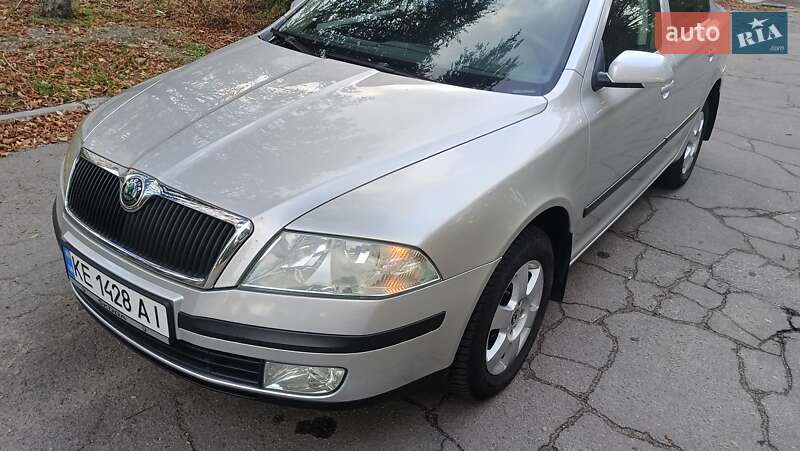Лифтбек Skoda Octavia 2005 в Каменском