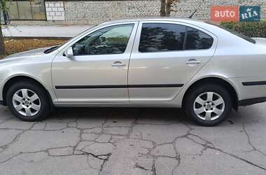 Лифтбек Skoda Octavia 2005 в 